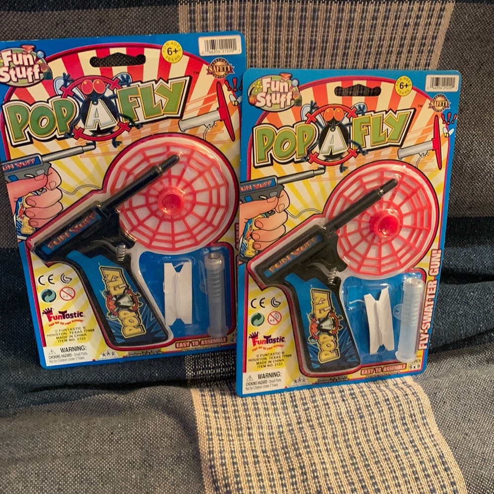 FunTastic set of 2 Pop A Fly flyswatter guns